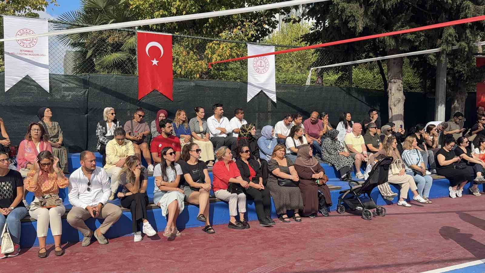 istanbul-da-ilk-ders-zili-caldi