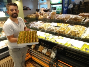 Ucuz Tatlı Yiyip Sağlığınızdan Olmayın