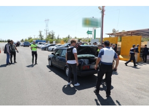 Antalya’da Yapılan Huzur Ve Trafik Uygulamada Sürücülere Ceza Yağdı