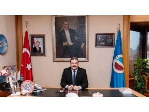 Anadolu Üniversitesi Rektörü Prof. Dr. Çomaklı’dan Kurban Bayramı Mesajı