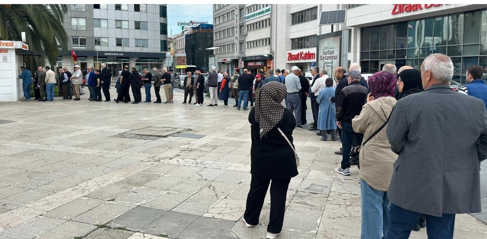 emlak-ve-ctv-de-son-gun-kuyrugu