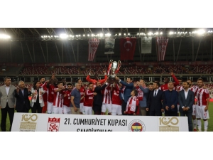 Cumhuriyet Kupası Sivasspor’un