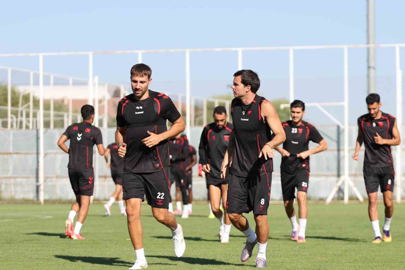 sivasspor-esenler-erokspor-macina-hazir
