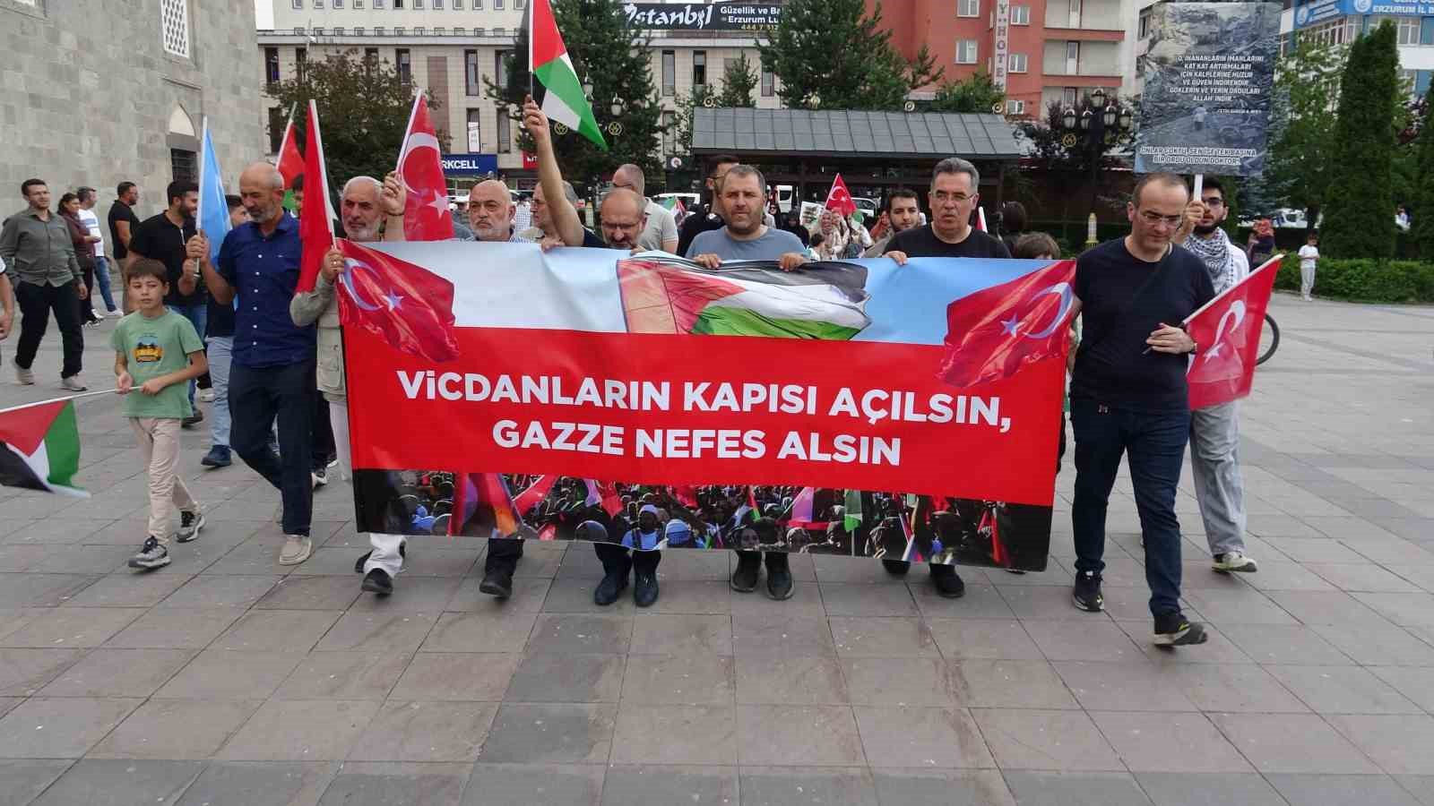 erzurum-da-saglikcilar-142-kez-gazze-icin-yurudu