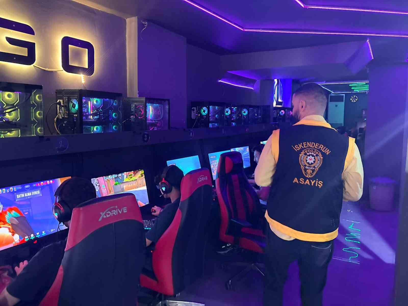 iskenderun-da-internet-kafe-ve-oyun-salonlari-denetlendi