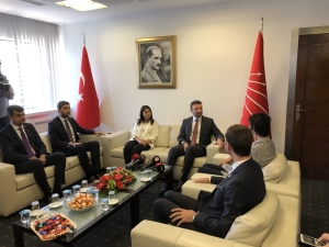 Ak Parti Heyeti, Chp Genel Merkezi’ne Bayram Ziyaretinde Bulundu