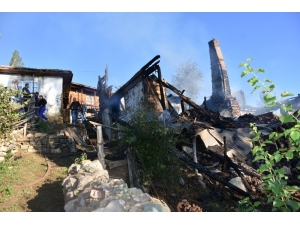 Bayramda Evsiz Kaldılar