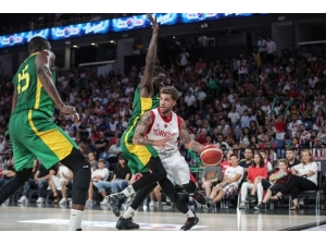 12 Dev Adam’dan Senegal’e Farklı Tarife