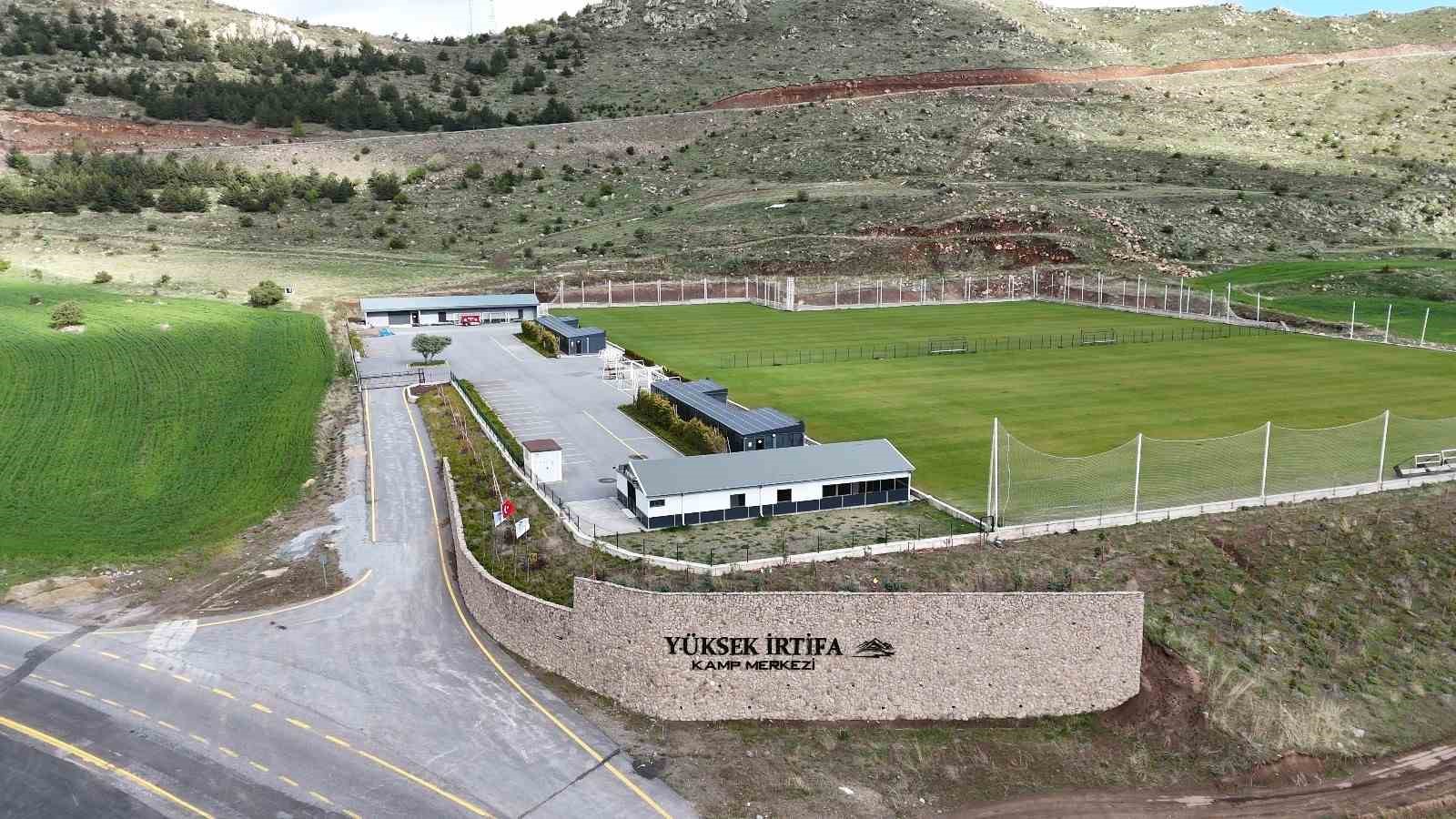 erciyes-yuksek-irtifa-kamp-merkezi-yeni-sezona-hazir