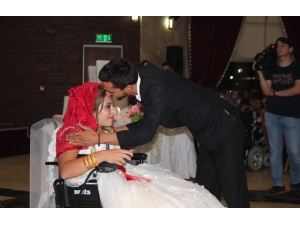 Bir Aşk Hikayesi "Engelleri" Ortadan Kaldırdı