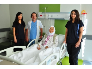 Kilo Aldığını Sandı, Karnından 12 Kiloluk Kist Çıktı