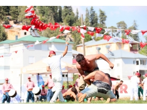 Mersin’de Zafer Bayramı Coşkusu Ata Sporu İla Taçlanacak