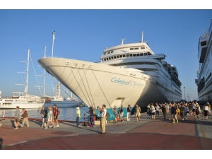 Kuşadası’nda Çifte Bayram