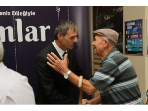 Serdivan Bayramda Kucaklaştı