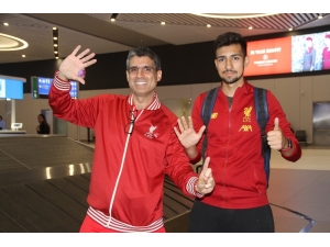 Liverpool Ve Chelsea Taraftarlarının İstanbul’a Gelişi Sürüyor