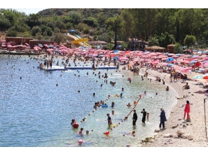 Turizm Merkezi Kaş’ın Nüfusu Bayramda İkiye Katlandı
