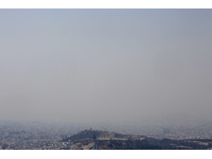 Yunanistan’da Korkutan Yangın