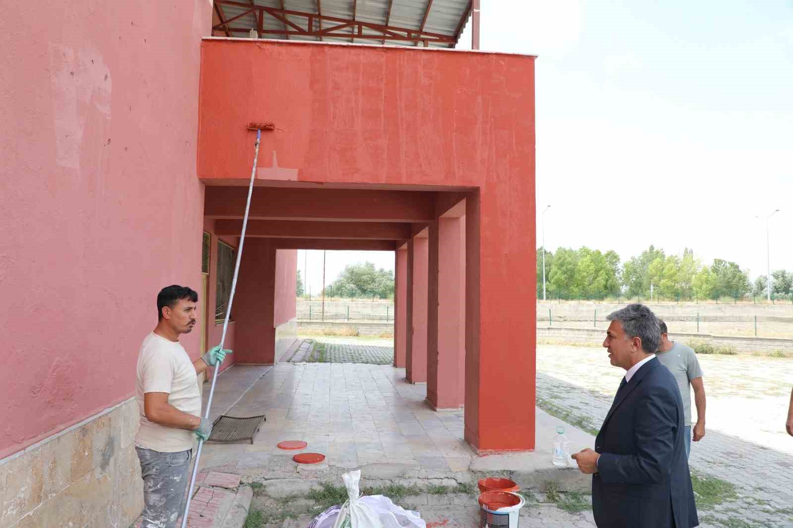 cakan-yeni-egitim-ogretim-yili-hazirliklarini-ilcelerde-inceledi