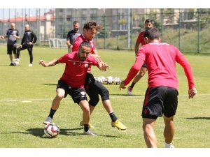 Samsunspor Erzurum Kampındaki İlk Antrenmanını Yaptı