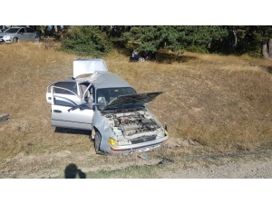 Tokat’ta Otomobil Şarampole Uçtu: 1’i Çocuk 4 Yaralı