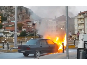 Lpg’li Otomobilin Köprü Üzerindeki Yangını Korkuttu