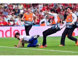 Finale Davetsiz Misafir