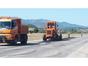 Emet’te Yollara Asfalt Yama Çalışması