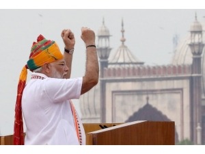 Modi’den Keşmir Açıklaması: “Siyasi Geleceğim Umurumda Değil”