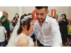 Down Sendromlu Rabia’ya Damatsız Düğün