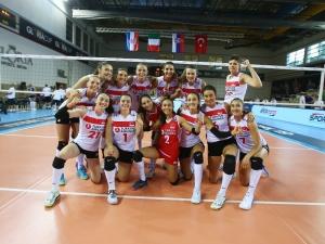 Filenin Sultanları, Gloria Cup’a Galibiyetle Başladı