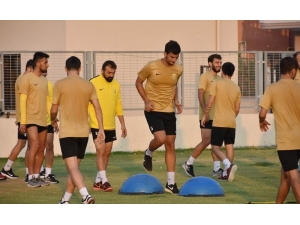 Aliağaspor Fk Hazırlıklarını Sürdürüyor