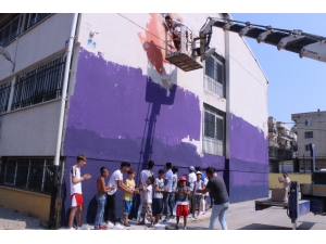 Roman Çocuklar, Venezuelalı Sanatçı İle ’Duvarları Konuşturacak’