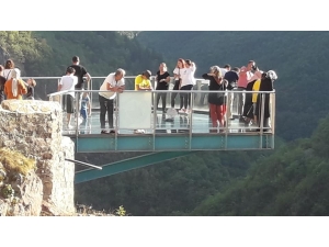 Türkiye’nin En Yüksek Cam Seyir Terasına Ziyaretçi Akını