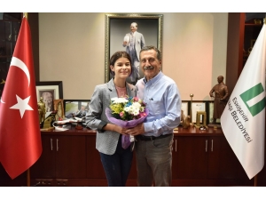 Başarılı Öğrenciden Başkan Ataç’a Ziyaret