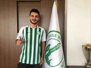 Sivas Belediyespor, Fenerbahçe’den Alper Uğuz’u Transfer Etti
