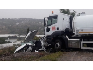 Yalova’da Kontrolden Çıkan Vidanjör 3 Araca Çarptı: 5 Yaralı