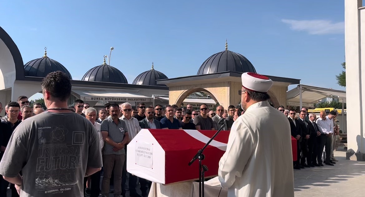 durusmada-kalp-krizi-gecirerek-hayatini-kaybeden-cumhuriyet-savcisi-son-yolculuguna-ugurlandi
