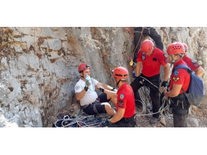 Kelebekler Vadisi’nde Mahsur Kalan Fransız Müsteşar Kurtarıldı