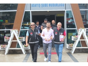 Alacak Verecek Meselesi Sebebiyle Tartıştıkları Vatandaşı Ayağından Vuran 2 Kişi Tutuklandı