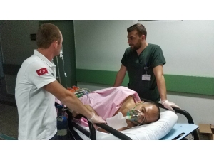 Lunaparktaki Kavgayı Ayırmak İsteyen Emekli Uzman Çavuş Sırtından Bıçaklandı