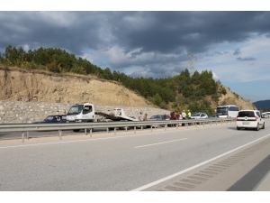 Tosya’da Maddi Hasarlı Trafik Kazası