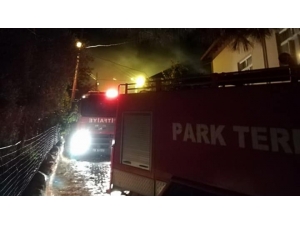 Başkentte Bir Ev Küle Döndü