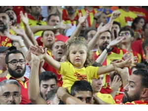 Süper Lig: Göztepe: 0 - Antalyaspor: 1 (İlk Yarı)