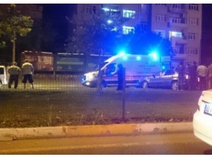 Adıyaman’da Otomobil Refüje Çıktı: 3 Yaralı