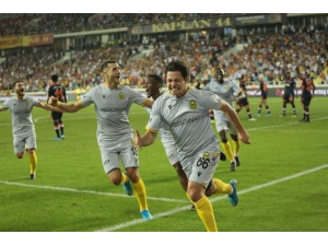 Süper Lig: Yeni Malatyaspor: 3 - Medipol Başakşehir: 0 (Maç Sonucu)