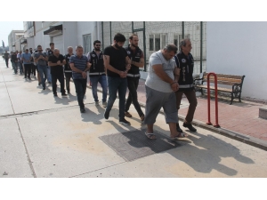 Pitbullu Şebeke İşitme Engelli Emekliyi De Dolandırmış