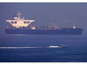 İran’a Ait Petrol Tankeri Cebelitarık’tan Ayrıldı