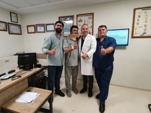 Irak’tan Hatem Hastanesine Geldi, Boyun Fıtığından Kurtuldu