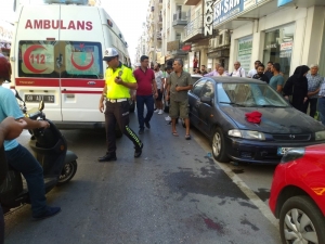 Motosikletin Çarptığı Yaşlı Adam Hastaneye Kaldırıldı