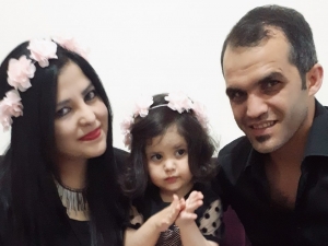 Geride Mutlu Fotoğrafları Kaldı